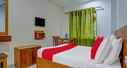 Marhaba Tourist Home Kunnamangalam Room Type - AC Deluxe (2 pax only) Marhaba Tourist Home Kunnamangalam Room Type - AC Deluxe (2 pax only)