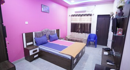 Hotel Madhav and Shiv Restaurant Room Type - Delux Large Room With Extra Bed
