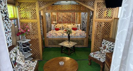HB New Golden Rose Room Type - HONEYMOON SUITE ROOM WITH LAKE VIEW