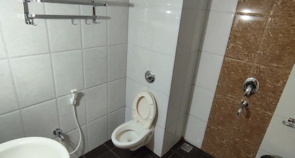 Mahamaya Residency Room Type - Deluxe AC Room