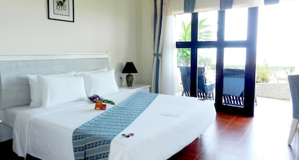 Sandy Beach Non Nuoc Resort Room Type - Bungalow with Ocean View King Sandy Beach Non Nuoc Resort Room Type - Bungalow with Ocean View King