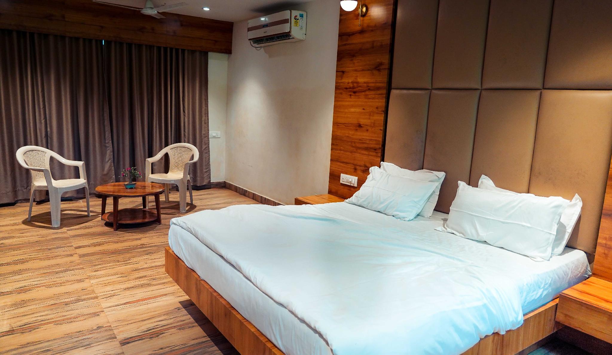 WHISPERING PEEPUL HOSPITALITY SERVICES - Tap to explore photos