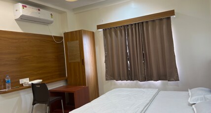 Hotel Kohinoor Room Type - Bedroom 12
