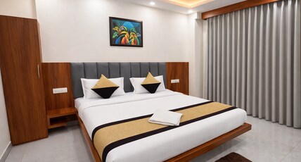 Hotel Groves Room Type - Deluxe Non Ac Room