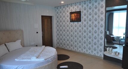 Hotel Blue Waves Room Type - AC Honeymoon