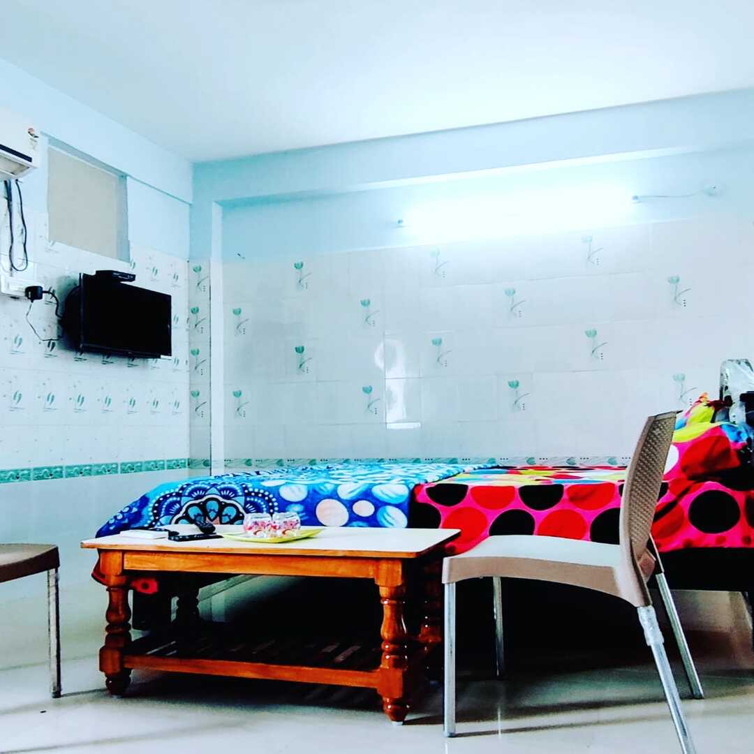 Sivalingam Accommodation - Tap to explore photos