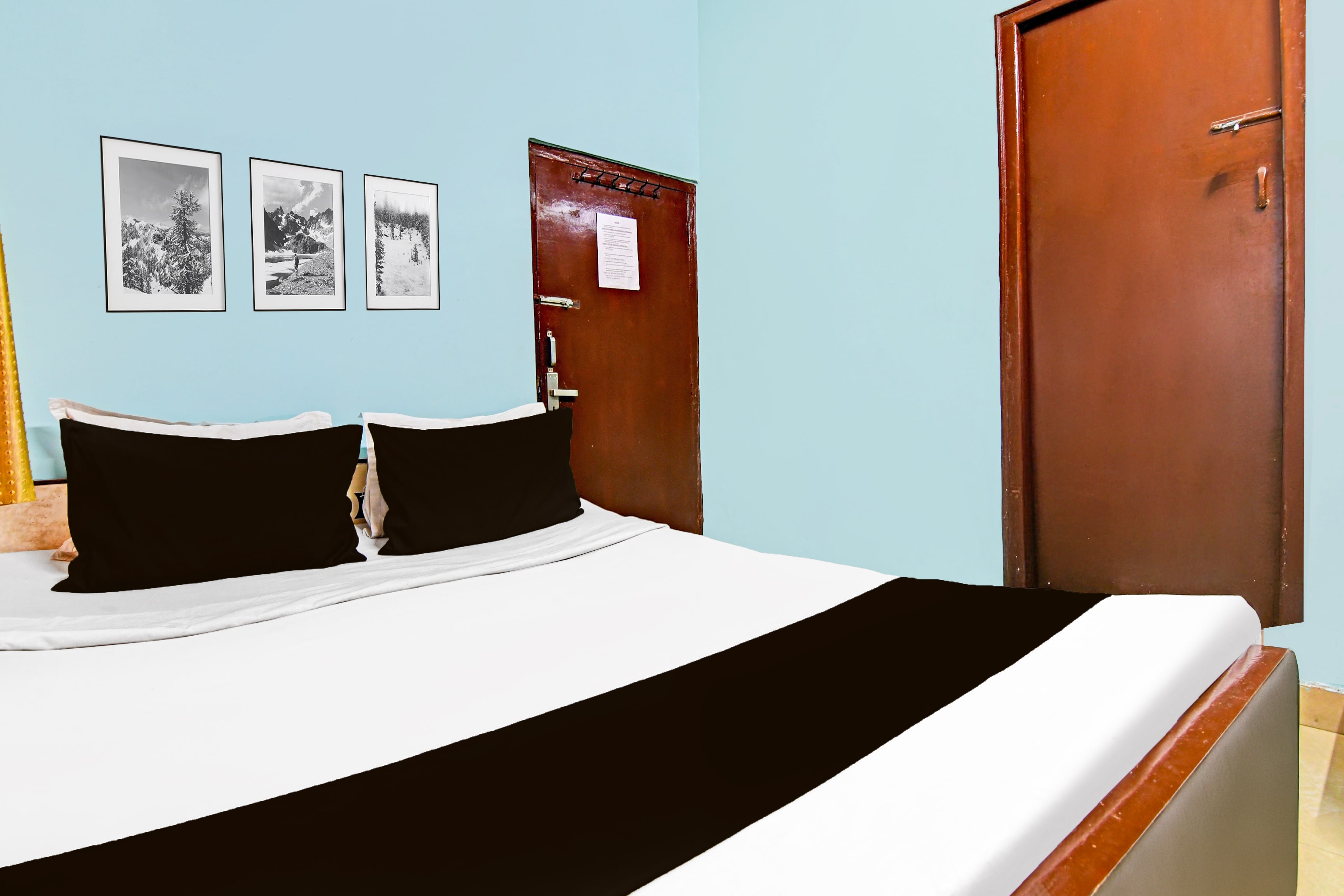 Hotel O Biman - Tap to explore photos