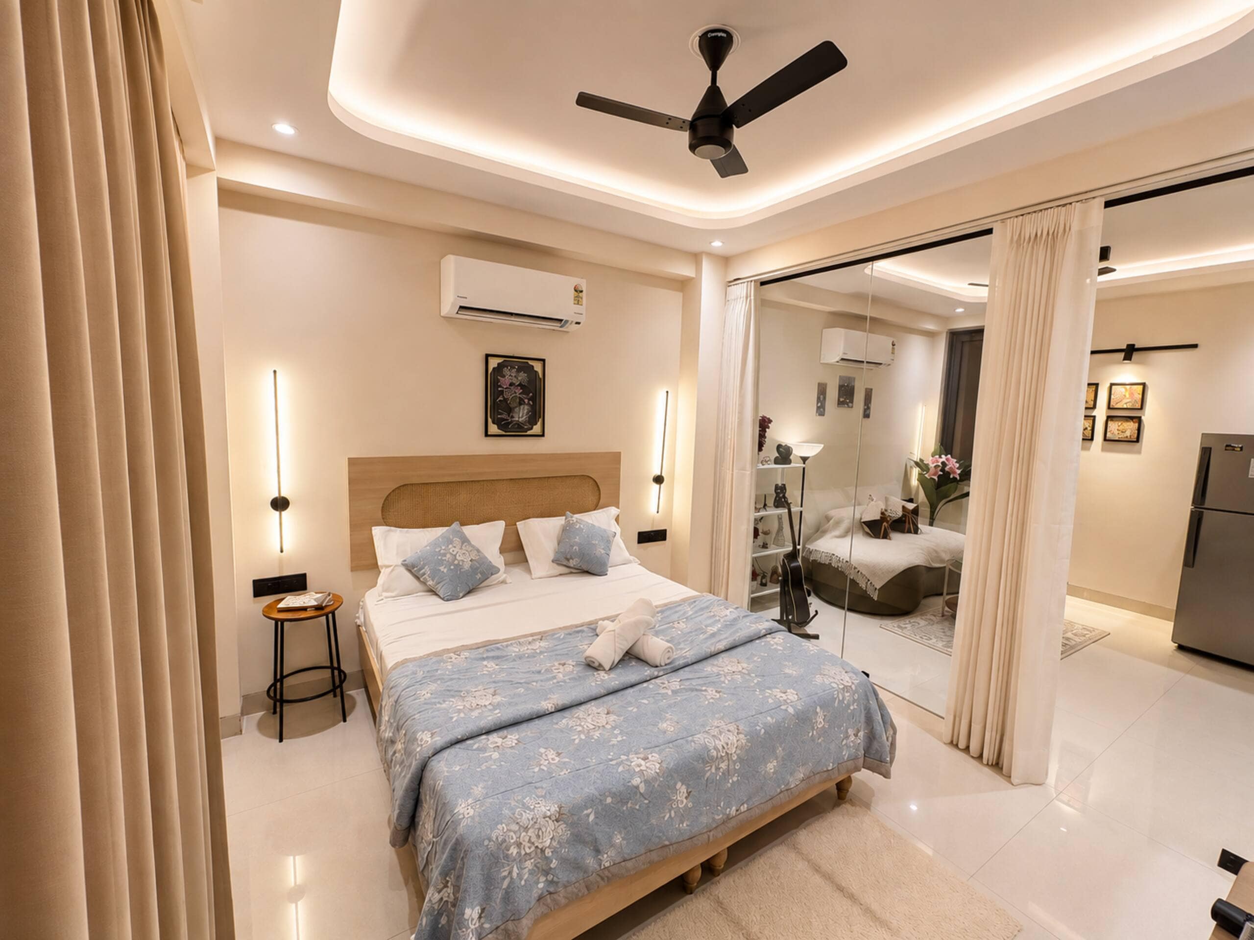 Luxury Suite | The Opus House | Golf Course Road - Tap to explore photos