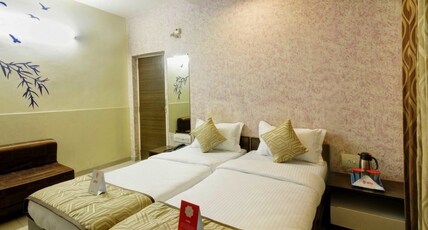 Hotel Radiant Room Type - Super Deluxe Twin Bed