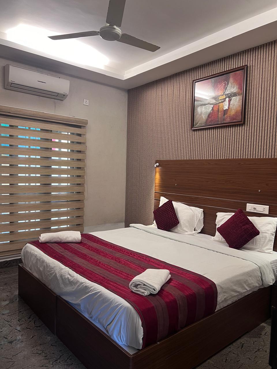 Fort Kochi Beach Inn - Tap to explore photos