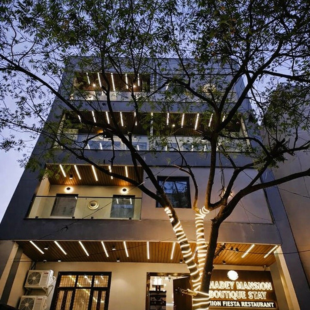 Mahadev Mansion - Tap to explore photos
