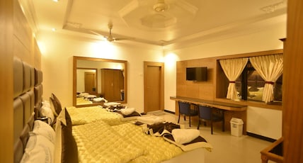 Tri Sea Hotel Room Type - Executive Four Bed Ac ( Sea Facing )