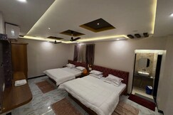 Shree trilokeshwar guest house
