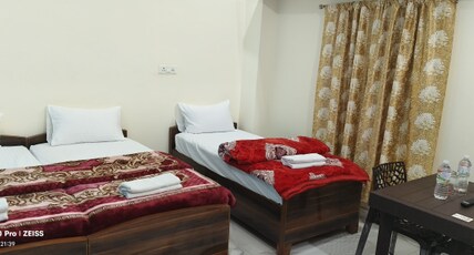 Hotel Ganga Palace By GRB Room Type - Triple Room