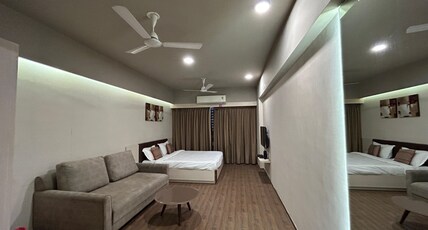 Weekend addresss Room Type - Bedroom
