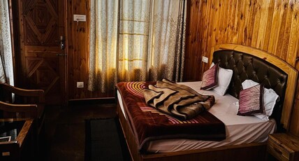 Fusion Guest House Room Type - Deluxe Room