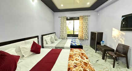 Hotel Jaanvi Room Type - Super Deluxe Room
