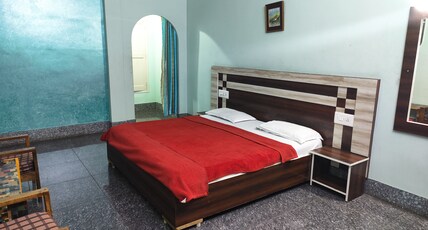 Hotel Swapna Room Type - Family Room