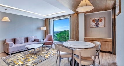 Hilton Garden Inn Jabalpur Room Type - King Premium Suite Hilton Garden Inn Jabalpur Room Type - King Premium Suite