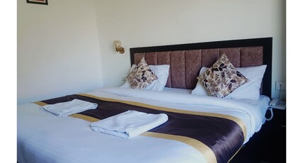 HR Upvan Inn Room Type - Super Deluxe Room (Lake View)