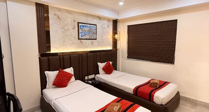 Hotel Crestwood Room Type - Executive Double Room with Work Desk