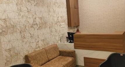 Hotel VR Inn Room Type - Deluxe Ac Room