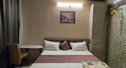 Shyam Resort Room Type - Luxury King Bed Room with Garden View