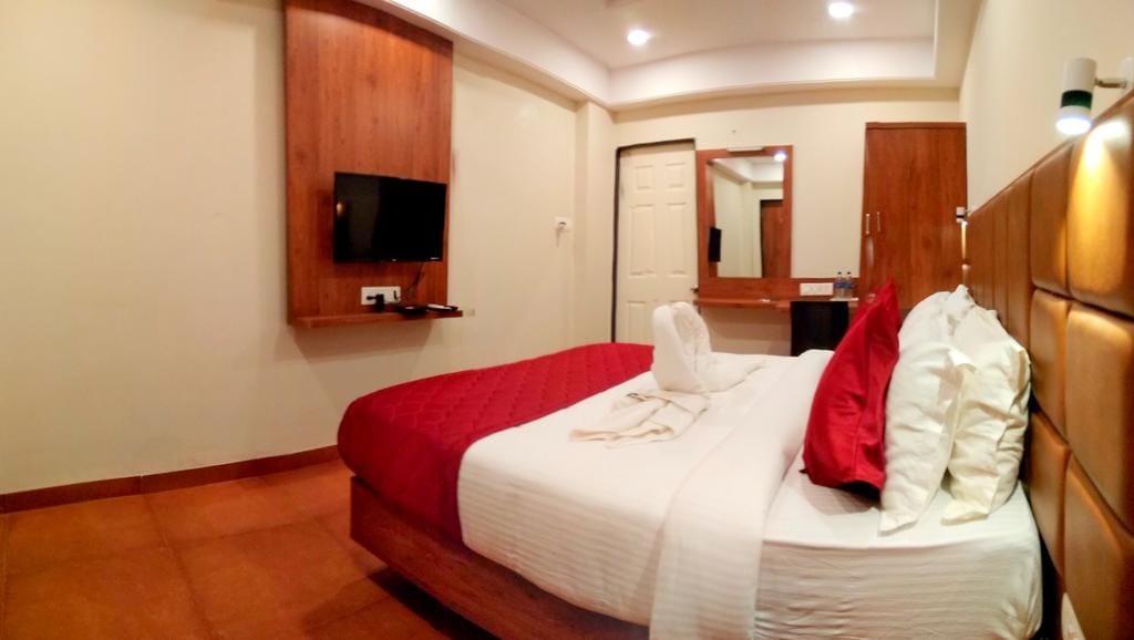 Hotel Viva Anjuna - Tap to explore photos
