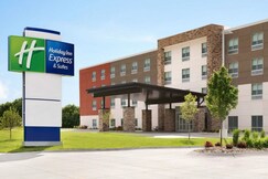 Holiday Inn Express & Suites FT MYERS BEACH-SANIBEL GATEWAY