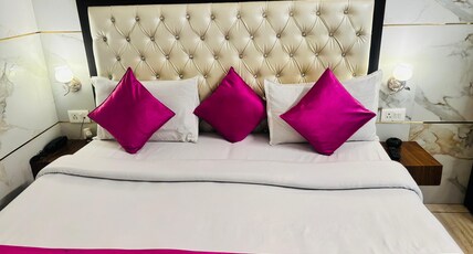 Hotel Occasion Tower Room Type - DELUXE AC ROOM WITH WORK DESK