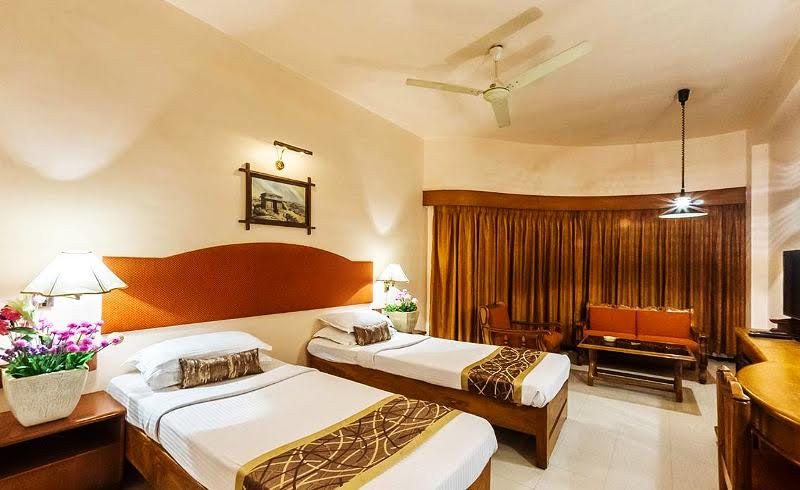 Hotel Malligi - Tap to explore photos