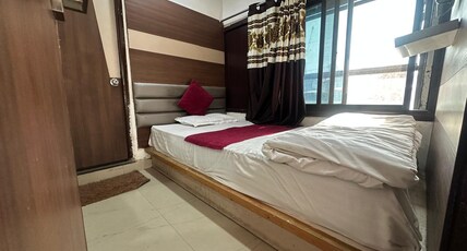 Hotel Rajdarbar Room Type - Single Bed Room (Non Ac)