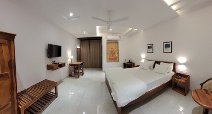 Aura Gold Resort Room Type - Hill View Luxury Room with Balcony