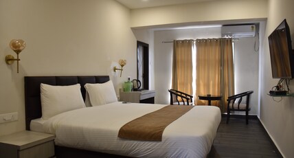 Vamika Hotels Room Type - DOUBLE SUPER DELUXE