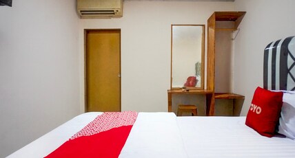Hotel O Medan City Center Plaza Medan Fair - 6 Hour Stay Room Type - Indonesia Deluxe Double