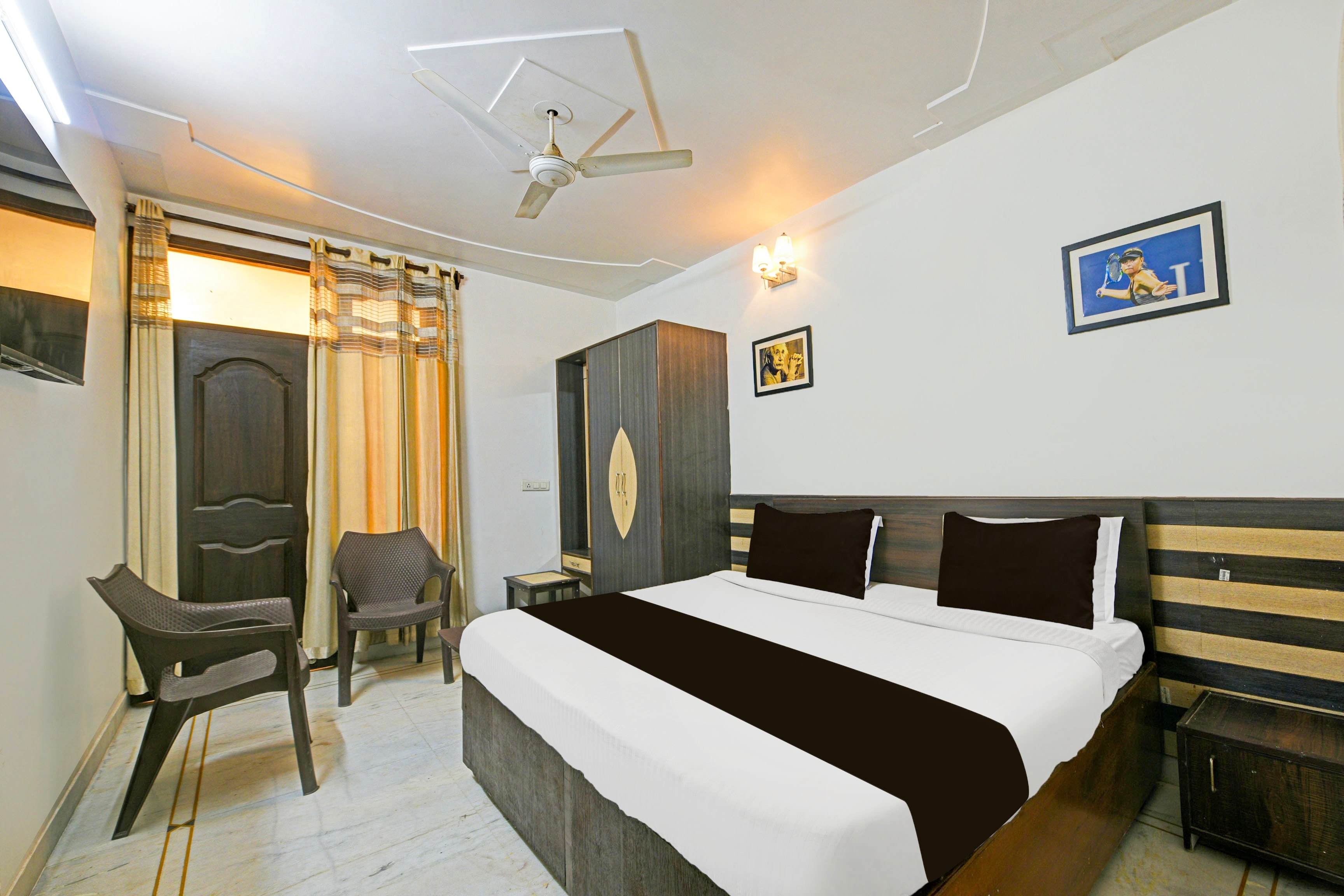 Hotel O Dazzle Inn - Tap to explore photos