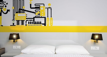 Ibis Styles Arad Room Type - Family room with 1 double bed and a convertible sofa bed