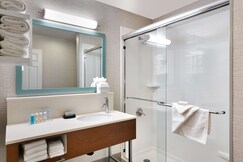 Hampton Inn & Suites by Hilton Salt Lake City Airport