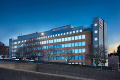 Crowne Plaza London Ealing