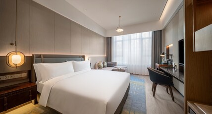 Holiday Inn CHANGCHUN JINGYUE Room Type - 1 King Standard