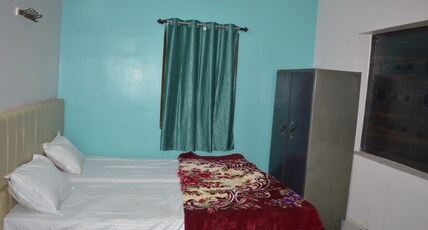 AAKARSH HILL VIEW HOTEL Room Type - Non AC Deluxe Room