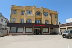 Hotel Maharaja Inn By Geetanjali Group of Hotels