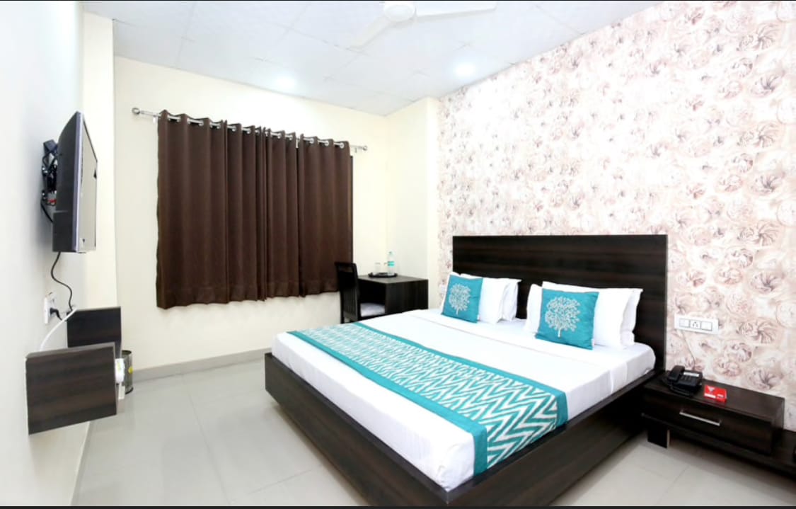 Hotel De agya paradise - Tap to explore photos