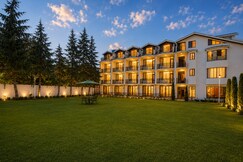Paradise Premium  Luxury Boutique Hotel (Dal Lake)