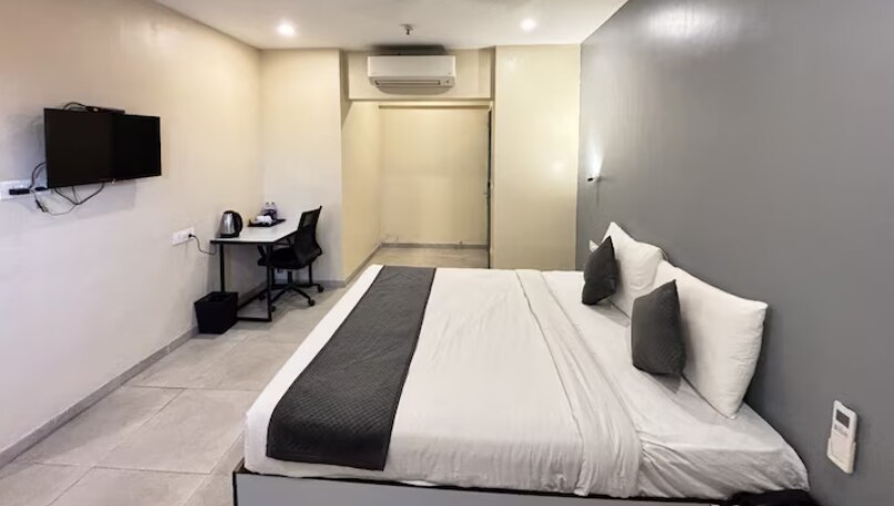 Housemate Superior Apartments in Kharadi - Tap to explore photos