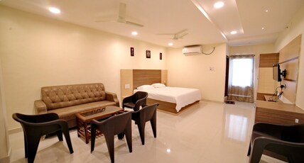 Hotel Sama Residency Room Type - Suite Room