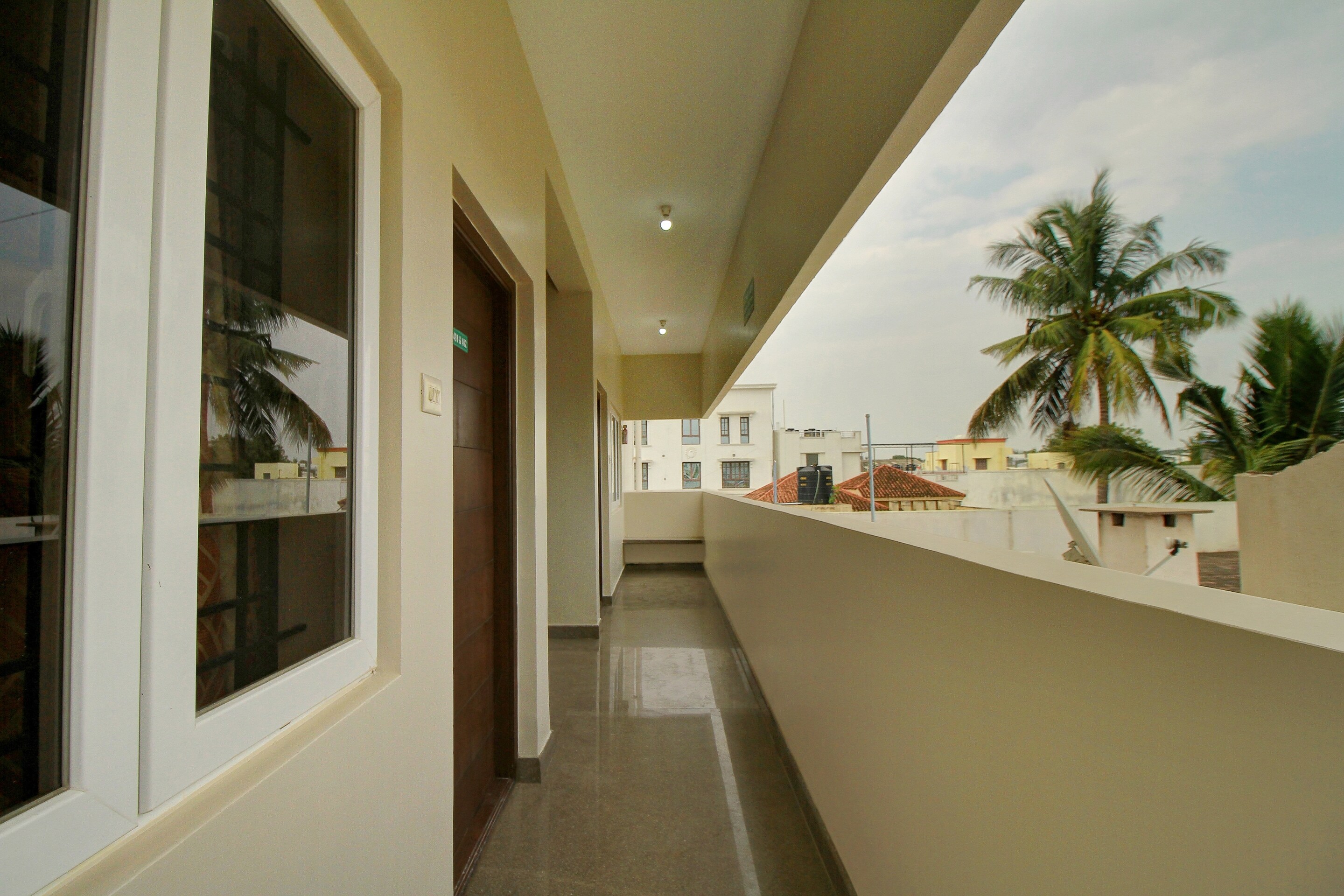 OYO Vishaak Inn - Tap to explore photos