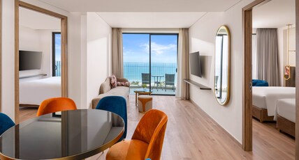 Wyndham Royal Beachfront Resort & Spa Hoi An Danang Room Type - Three-Bedroom Family Ocean View Wyndham Royal Beachfront Resort & Spa Hoi An Danang Room Type - Three-Bedroom Family Ocean View