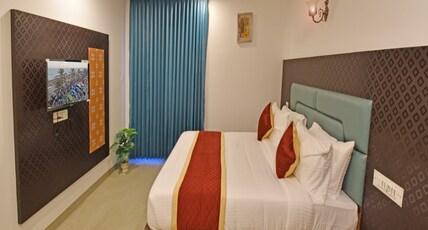 AKG Hotel Room Type - Premium Room with Balcony