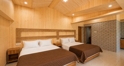 Spring House Manali | Rooms with Wi-Fi Room Type - Premium Wooden Family Suite